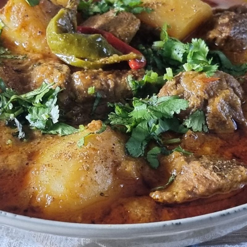 Aloo Gosht (Meat Gravy with Potatoes)