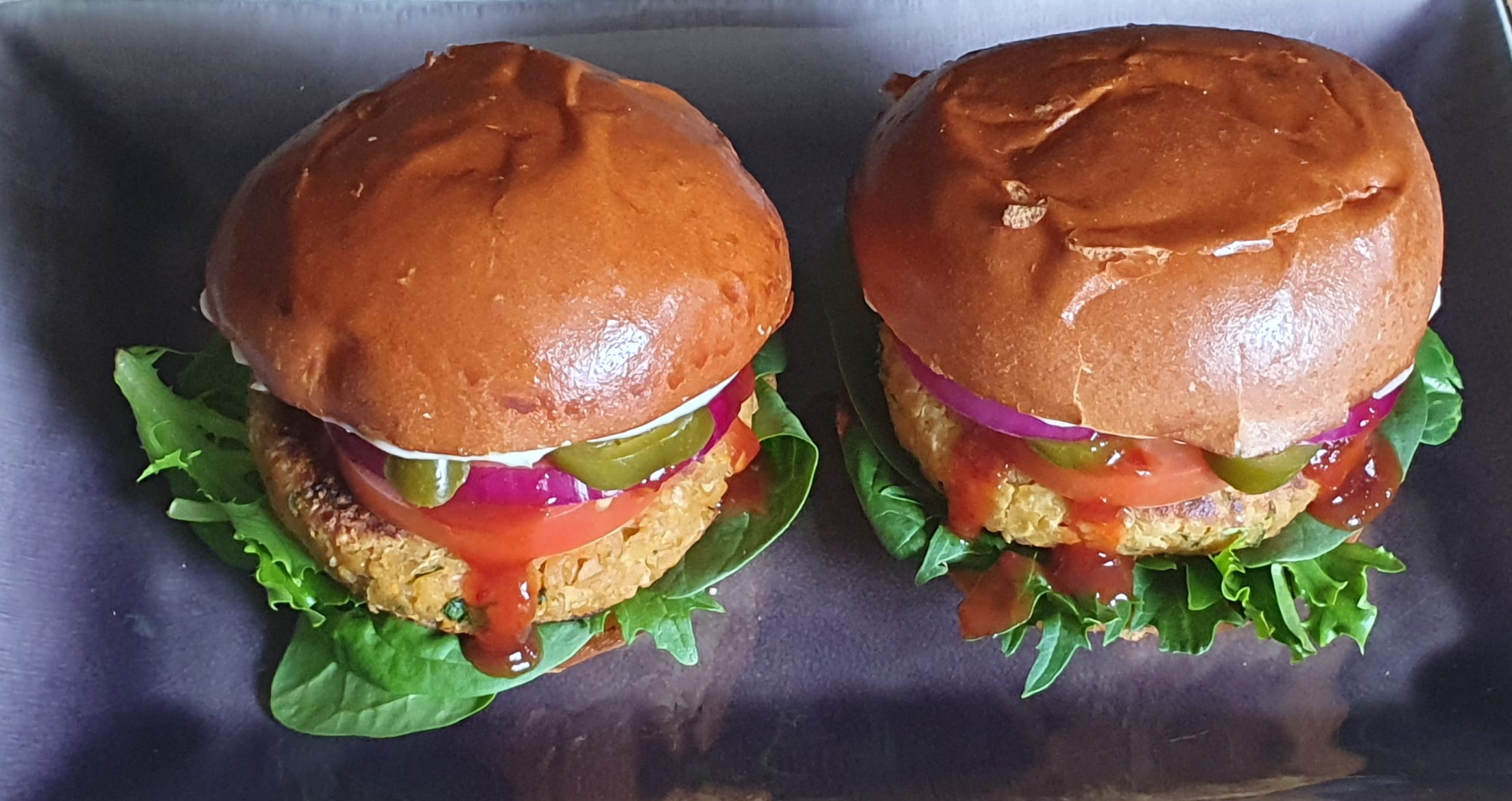 SPICED CHICKPEAS BURGER