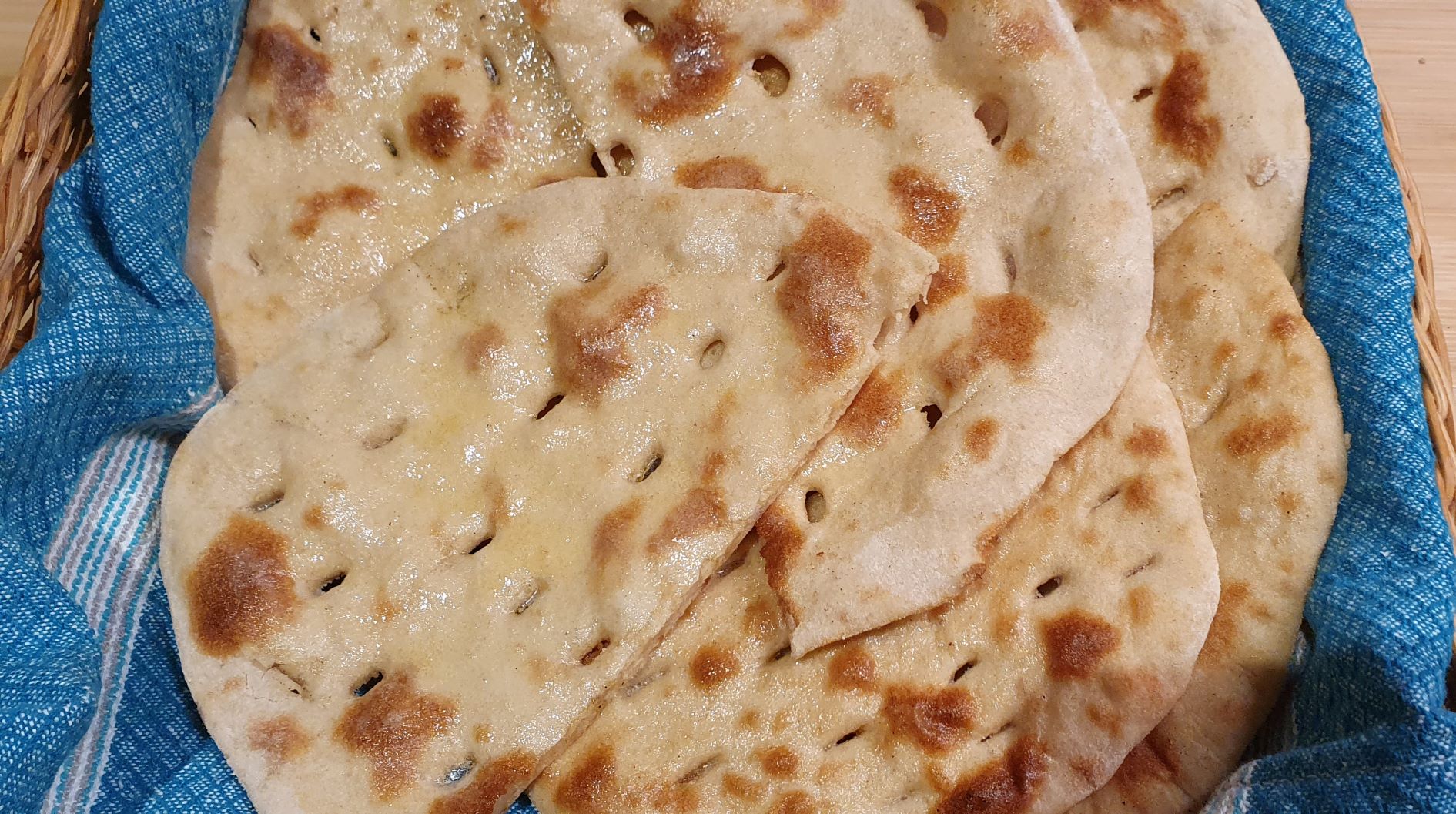 Easy Naan (Flat Bread)