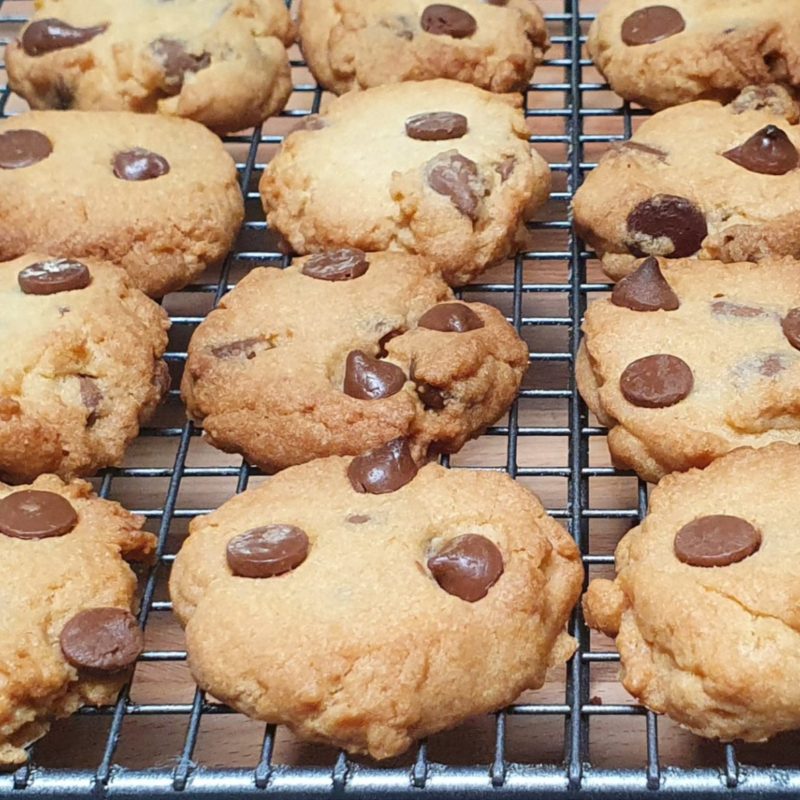 Easy Chocolate Chip Cookies