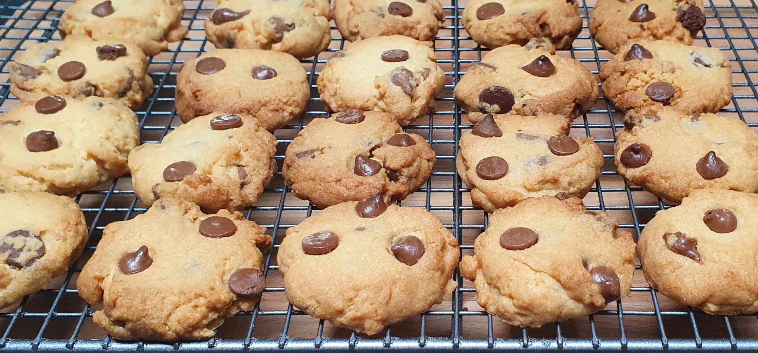 Easy Chocolate Chip Cookies