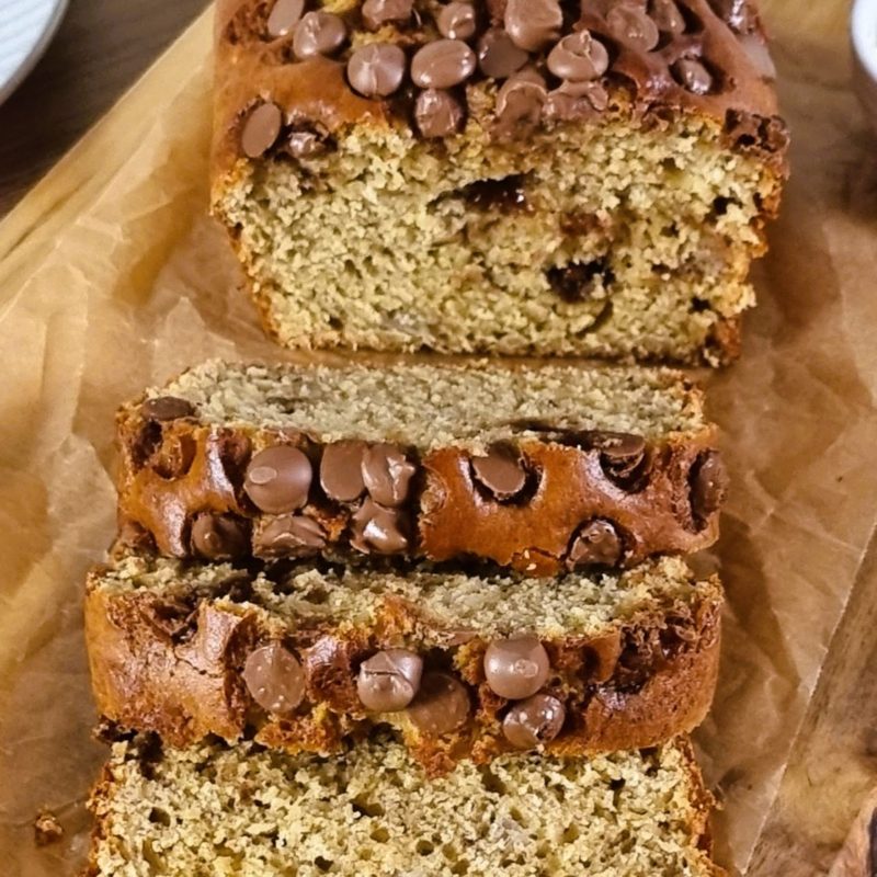 CHOCOLATE CHIP BANANA BREAD