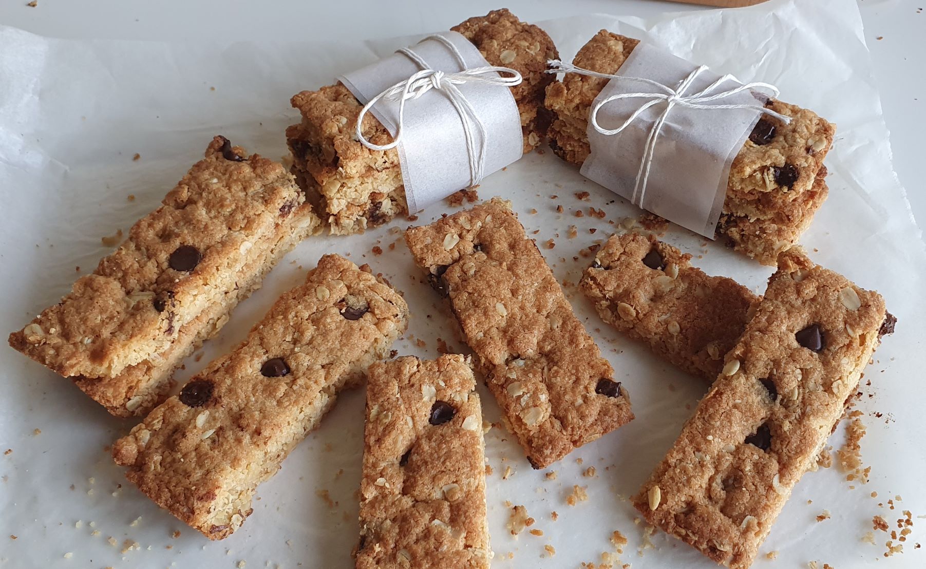 Choc Chip Oat Bars