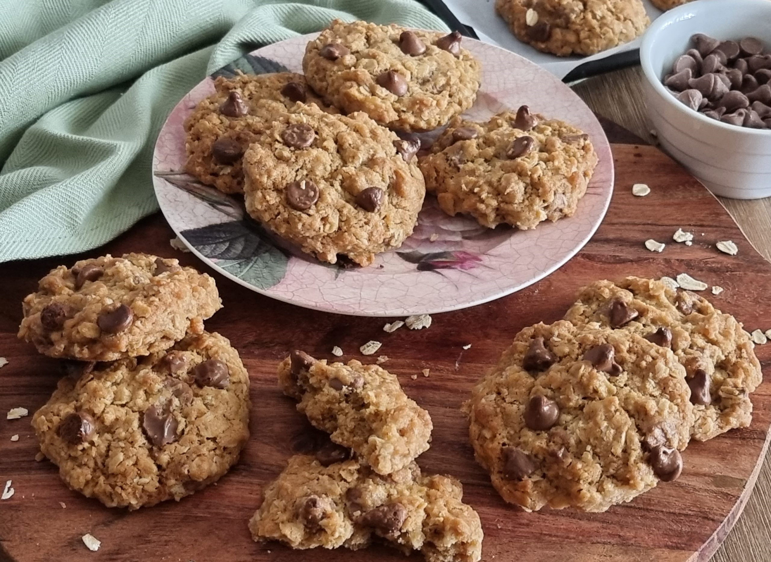 Chocolate Chip Oat Cookies