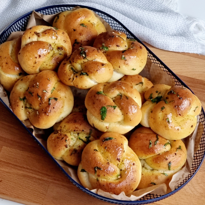 Garlic Knots