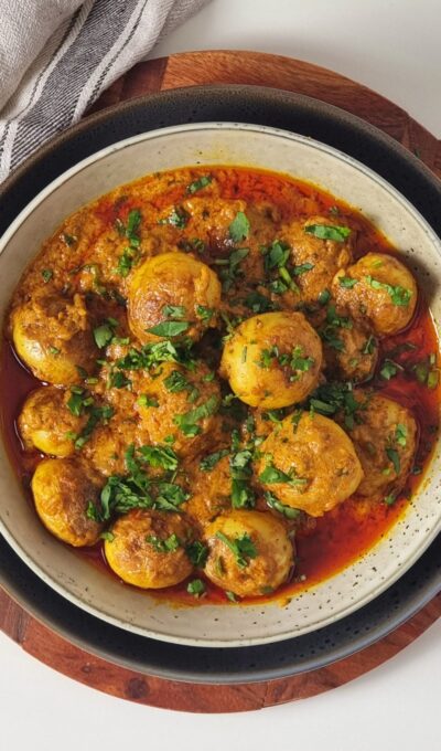 Punjabi Dum Aloo – Spicy Potato Curry in 30 Mins