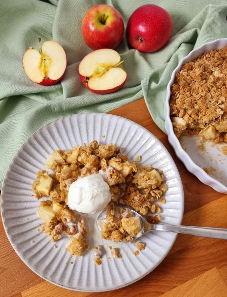 apple crumble served with icecream