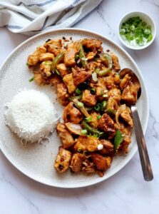 chilli chicken dry served with rice