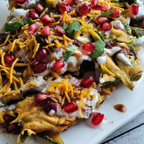 Palak Pata Chaat crispy spinach leaves with toppings