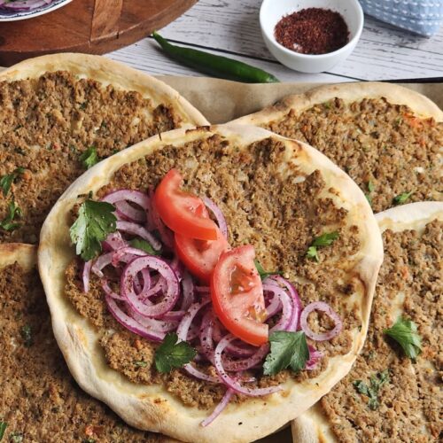 Turkish lamb lahmacun with Mince Meat Topping