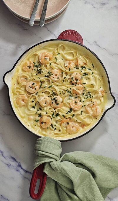 Creamy Garlic Prawn Pasta